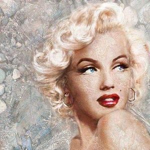 Meet your Posher, Ramona